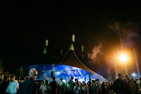 Sfeer Weide En Publiek Romi Photo Design Azs23 113 2